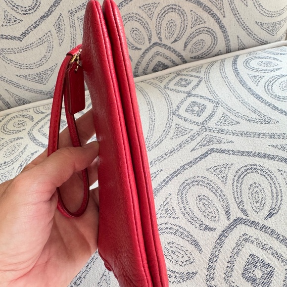 Coach Double-Zip Leather Wristlet – Red - Picture 8 of 11